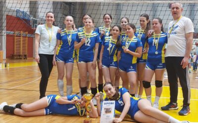 Srebrna medalja za djevojčice OŠ Remete na Prvenstvu grada Zagreba u odbojci!